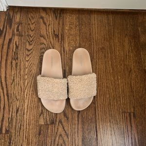 Steve Madden fuzzy sandals